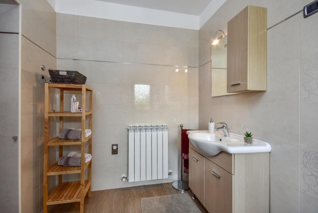 Apartman Grabar Roč 외부 사진